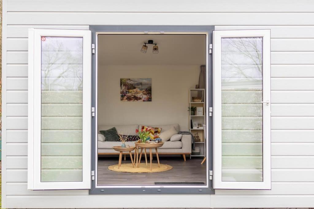 Gezellig Modern Chalet Midden Op De Veluwe เอเปอ ภายนอก รูปภาพ