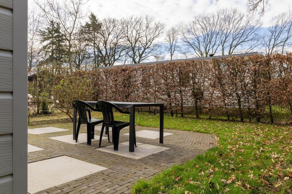 Gezellig Modern Chalet Midden Op De Veluwe เอเปอ ภายนอก รูปภาพ